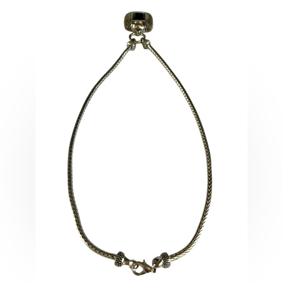 Hostess Pick 🥳☄️Brighton Silver and Black Necklace with Elegant Design - Picture 5 of 8